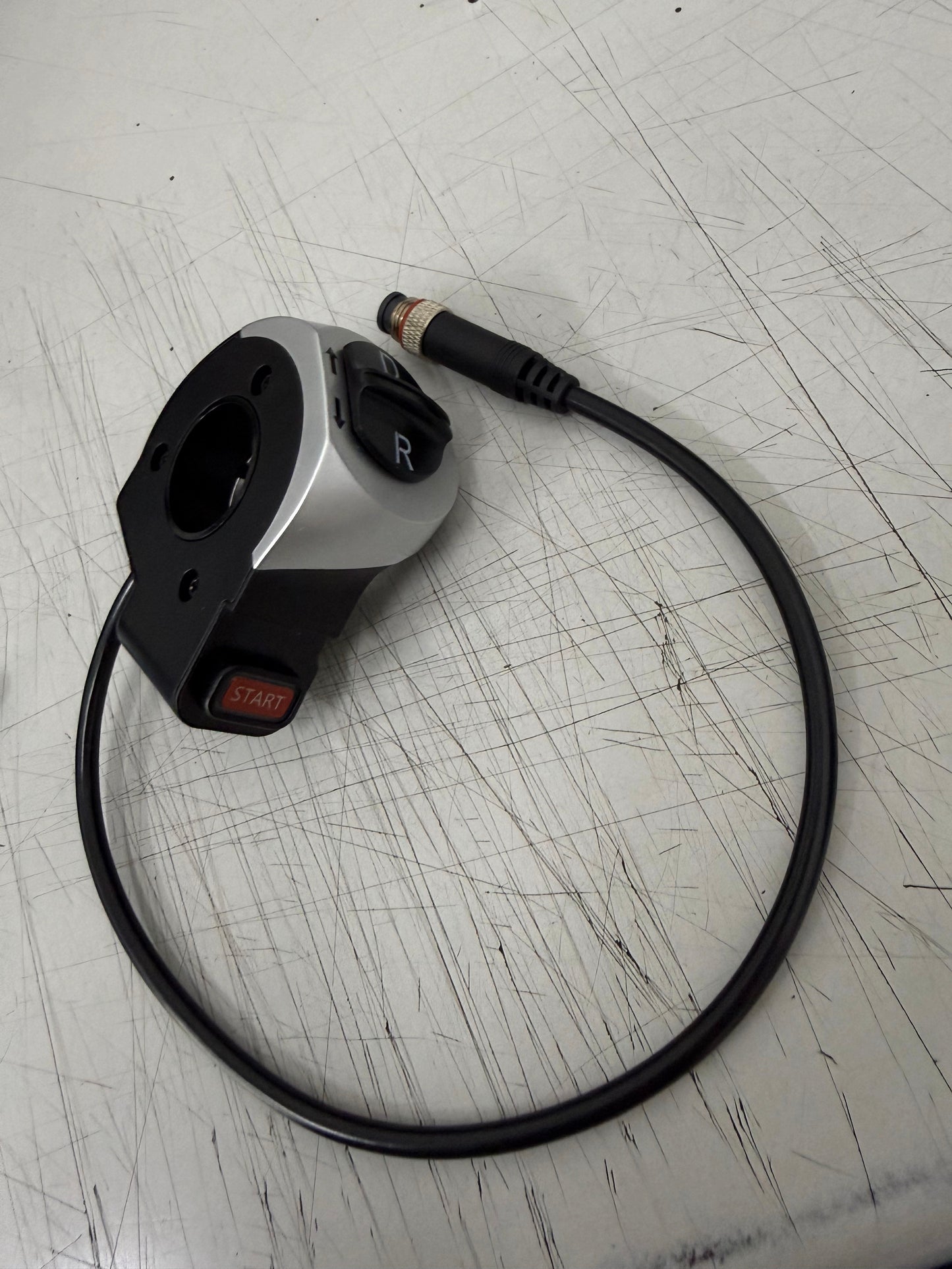 GUT112/GUT140/GUT164/GUT165/GUT142/GUT121/GUT173-D/R switch with quick-connect waterproof wire(New version with light)