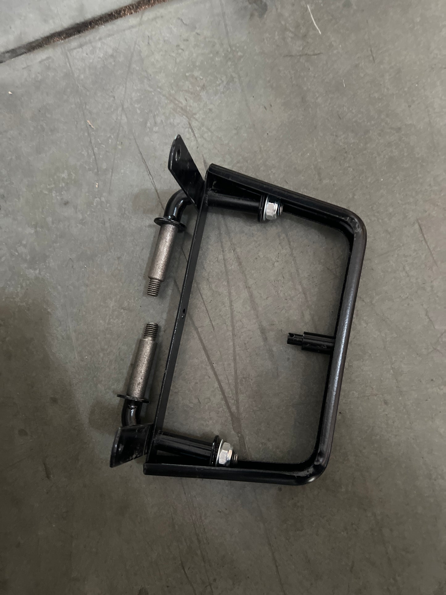 2103Q044A-3 Front Axle