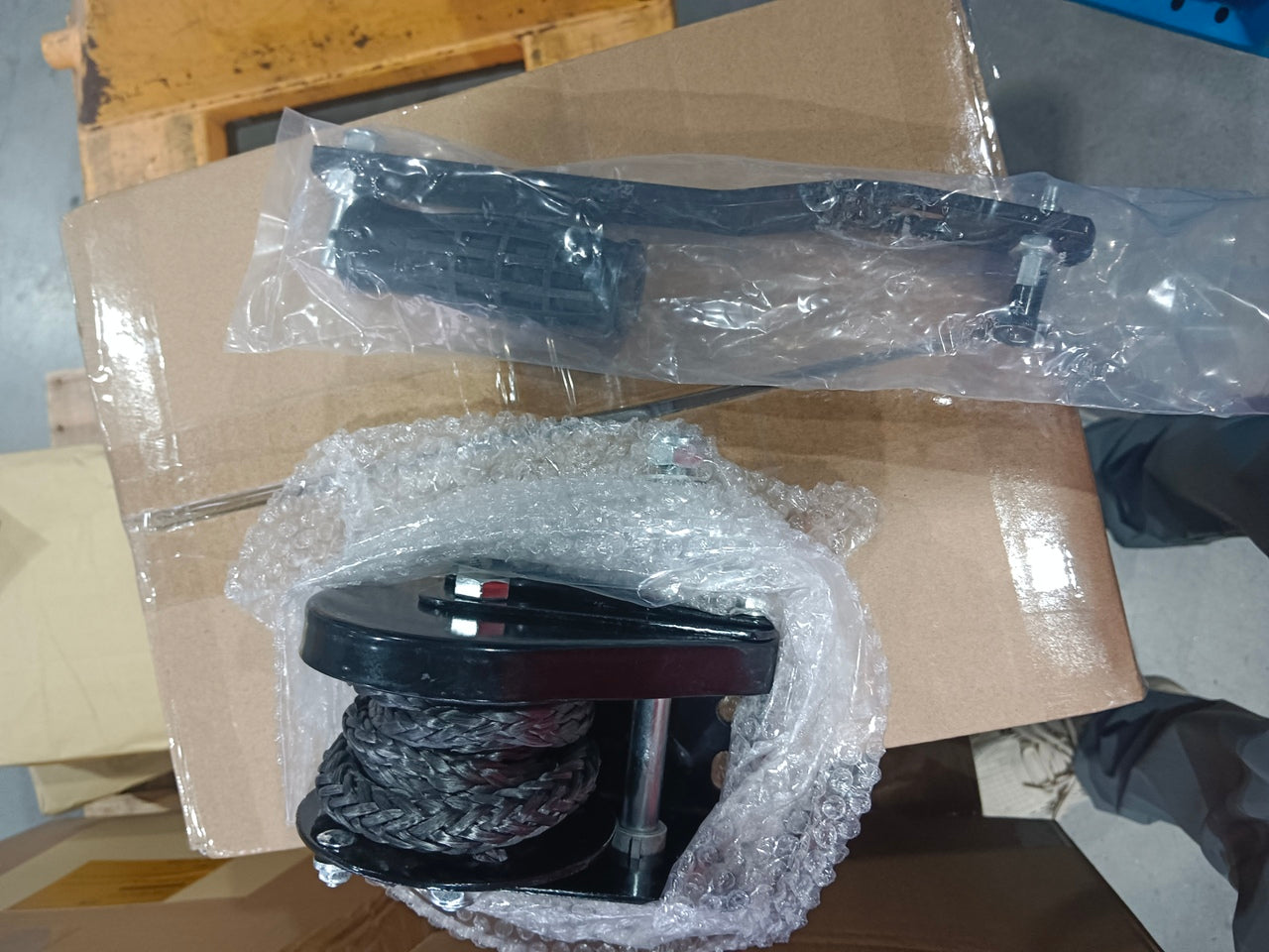 GUO097(GUO129)-Polyethylene rope&winch assembly&Handle cover