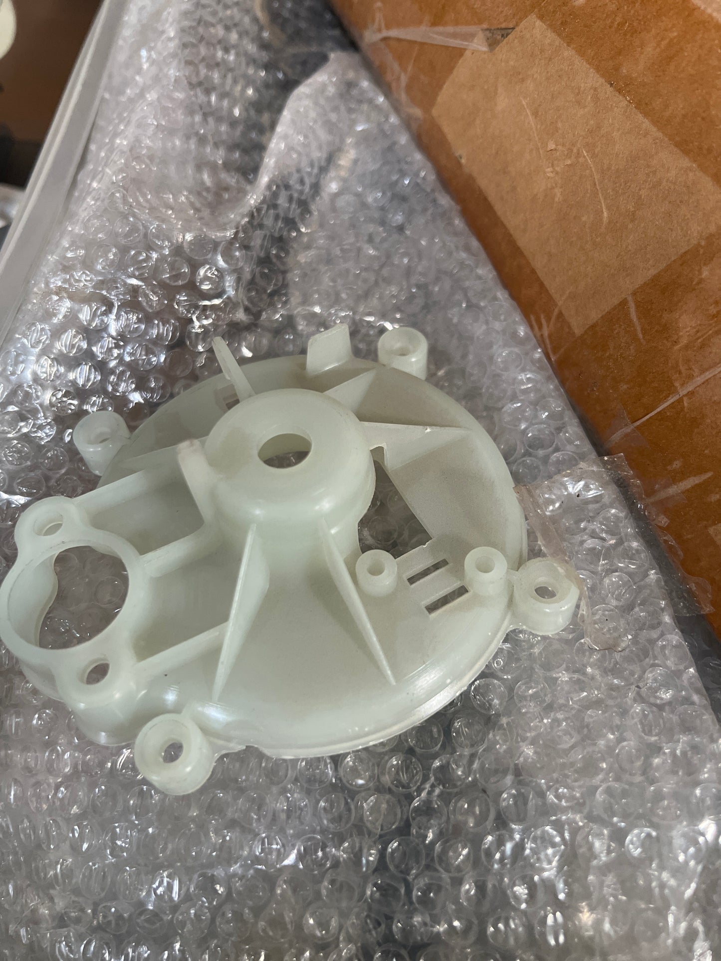 GUT072-11 GEAR BOX