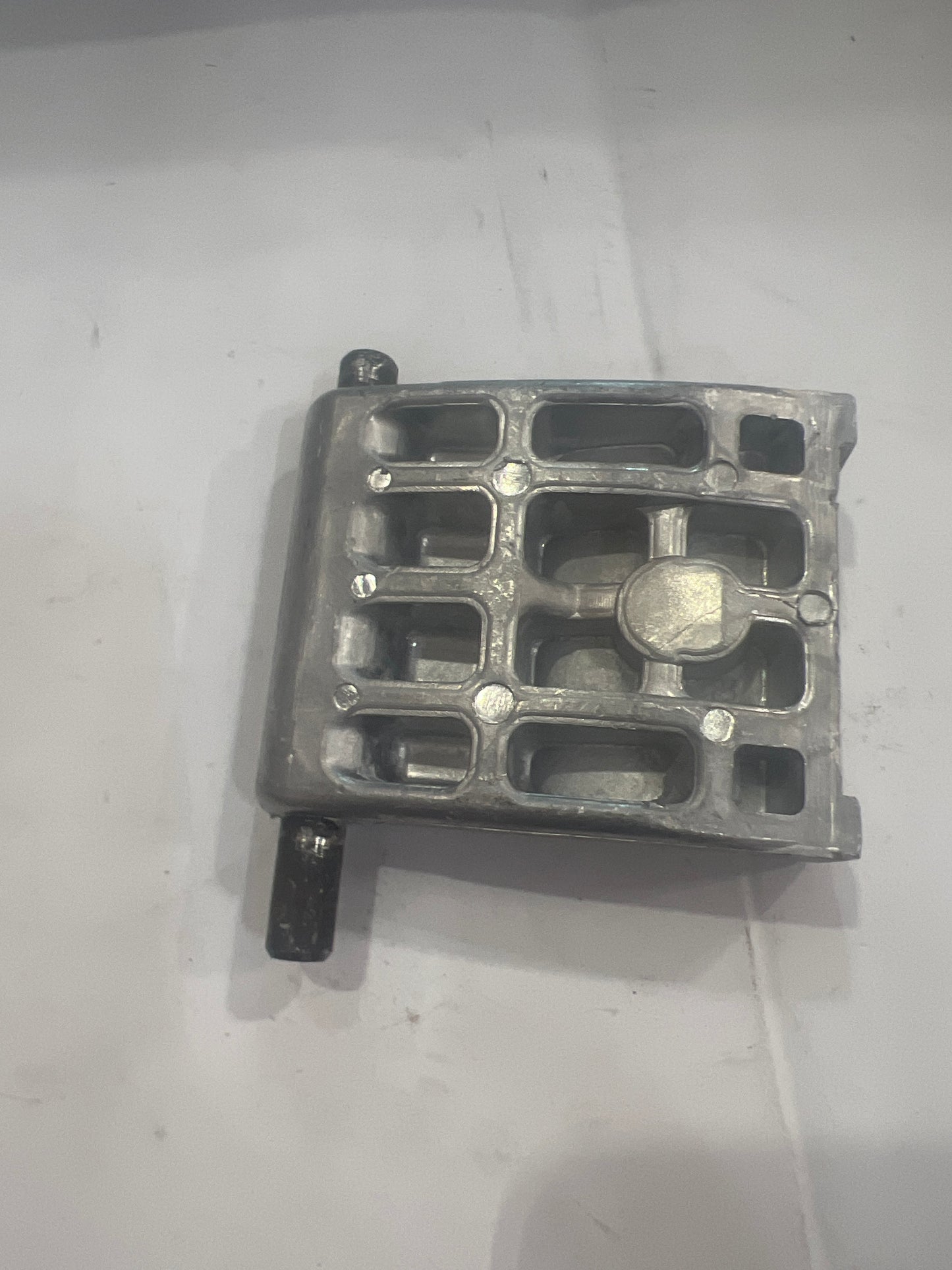 GUT037-45 Adjusting plate