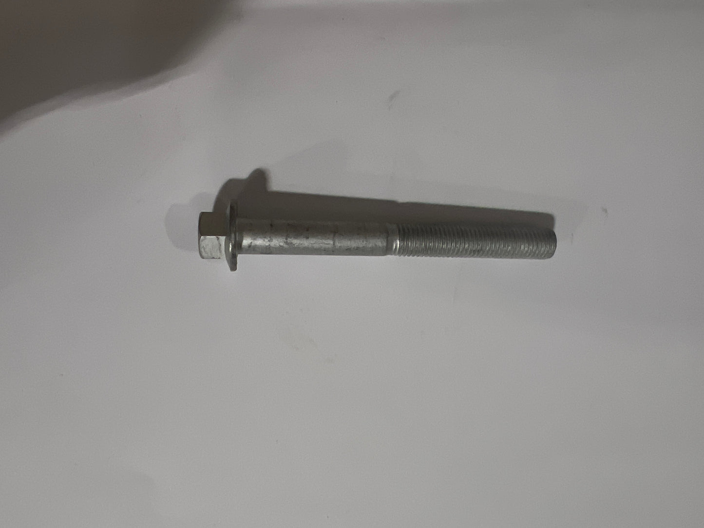 GUO054-PART#19 Hexagon flange bolts with teeth 5/16-24UNF*74(LCE01-10 Socket head cap screw 25mm)