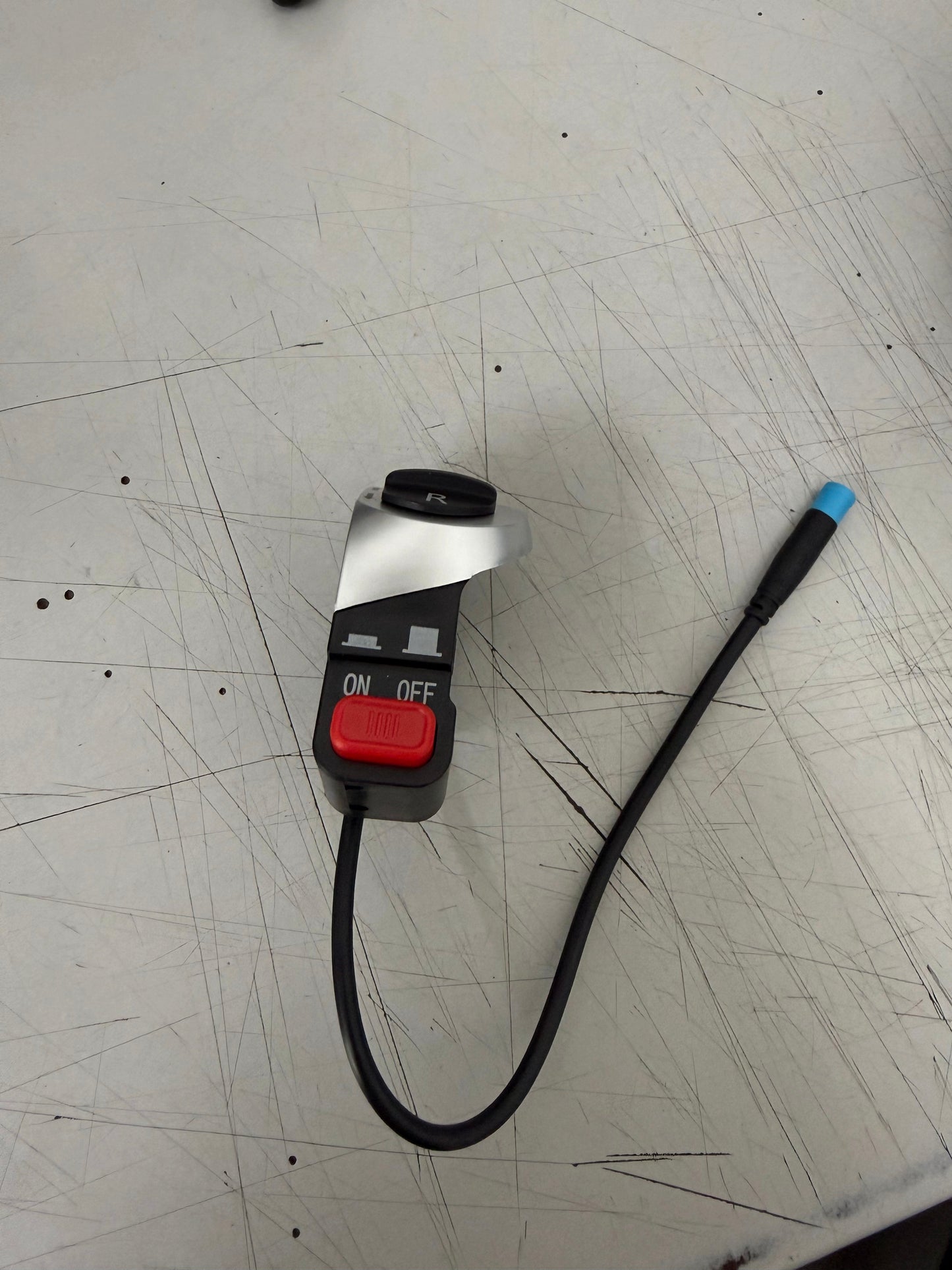 GUT112/GUT140/GUT164/GUT165/GUT142/GUT121/GUT173/GUT184-D/R switch with quick-connect waterproof wire(Old version)