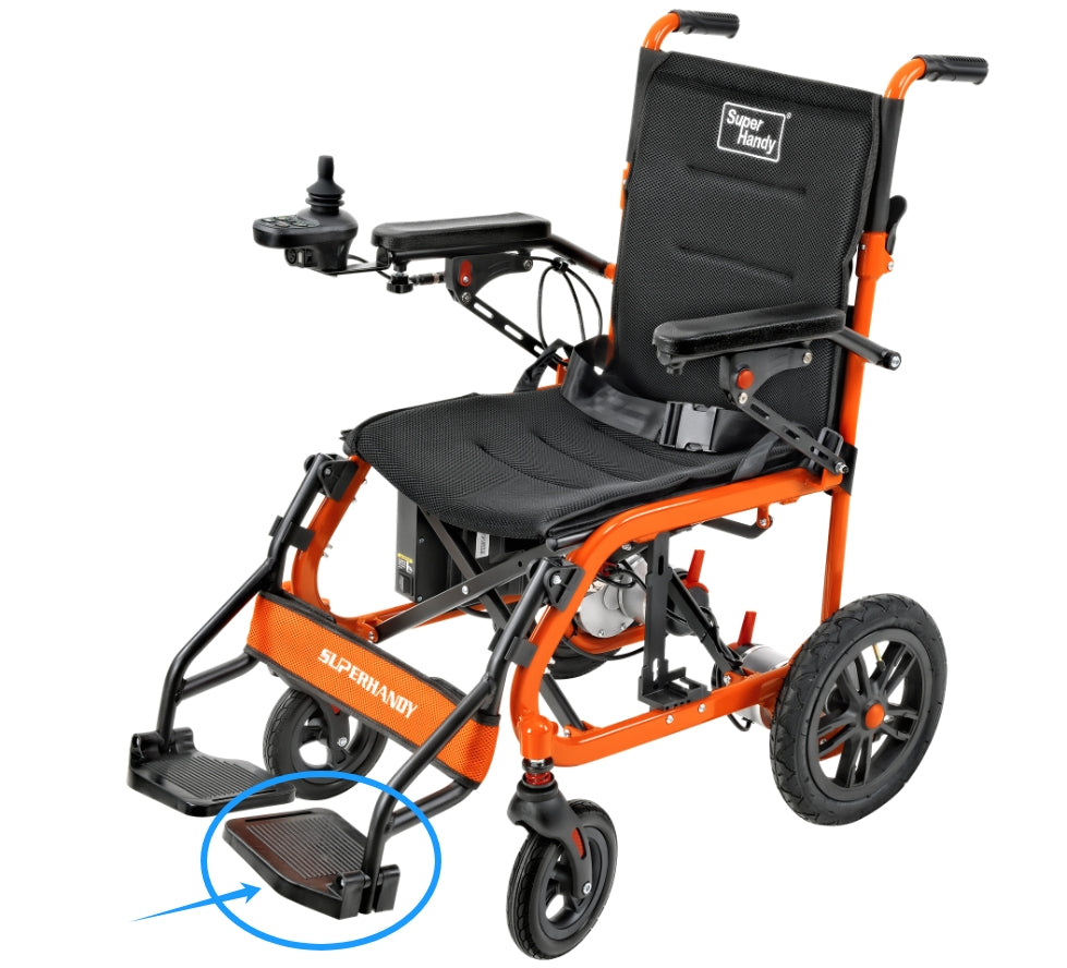 GUT155-The left footrest when sitting in the wheelchair