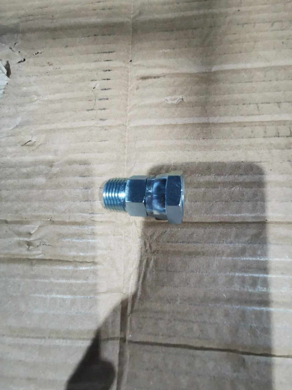 GUO077/GUO079/GUO084-union connector under the control valve