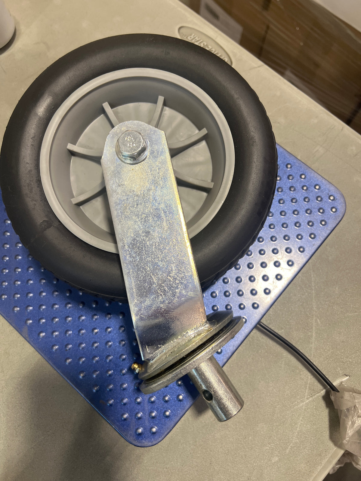 GUO022&GUO031-SWIVEL ASSEMBLY FOR WHEEL