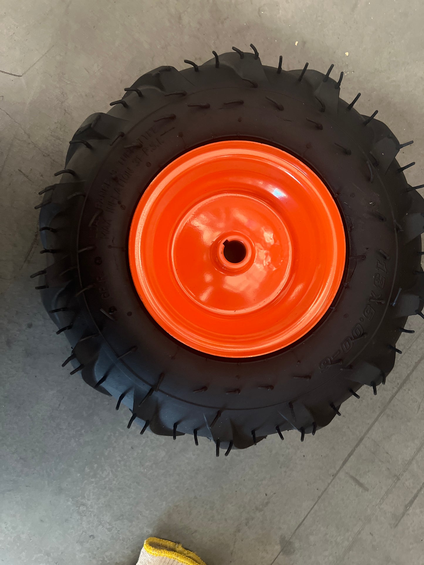 GUO055&GUO095&GUO072&GUO122-Right Front Wheel