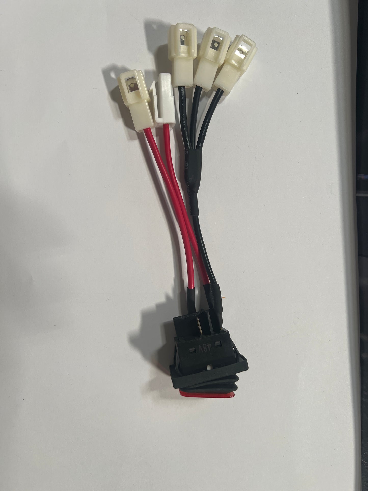 GUO010/GUO032 on/off switch on the battery box