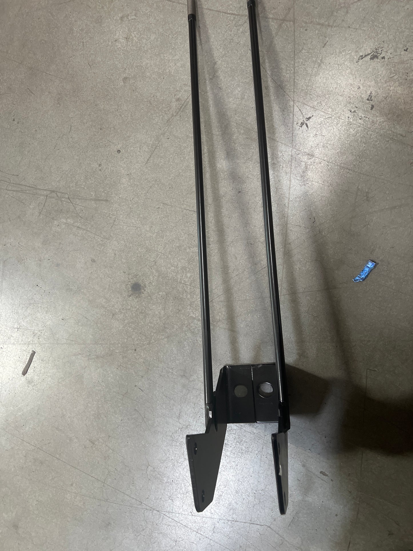 GUT065-#48 Log Pusher Connection Weldment