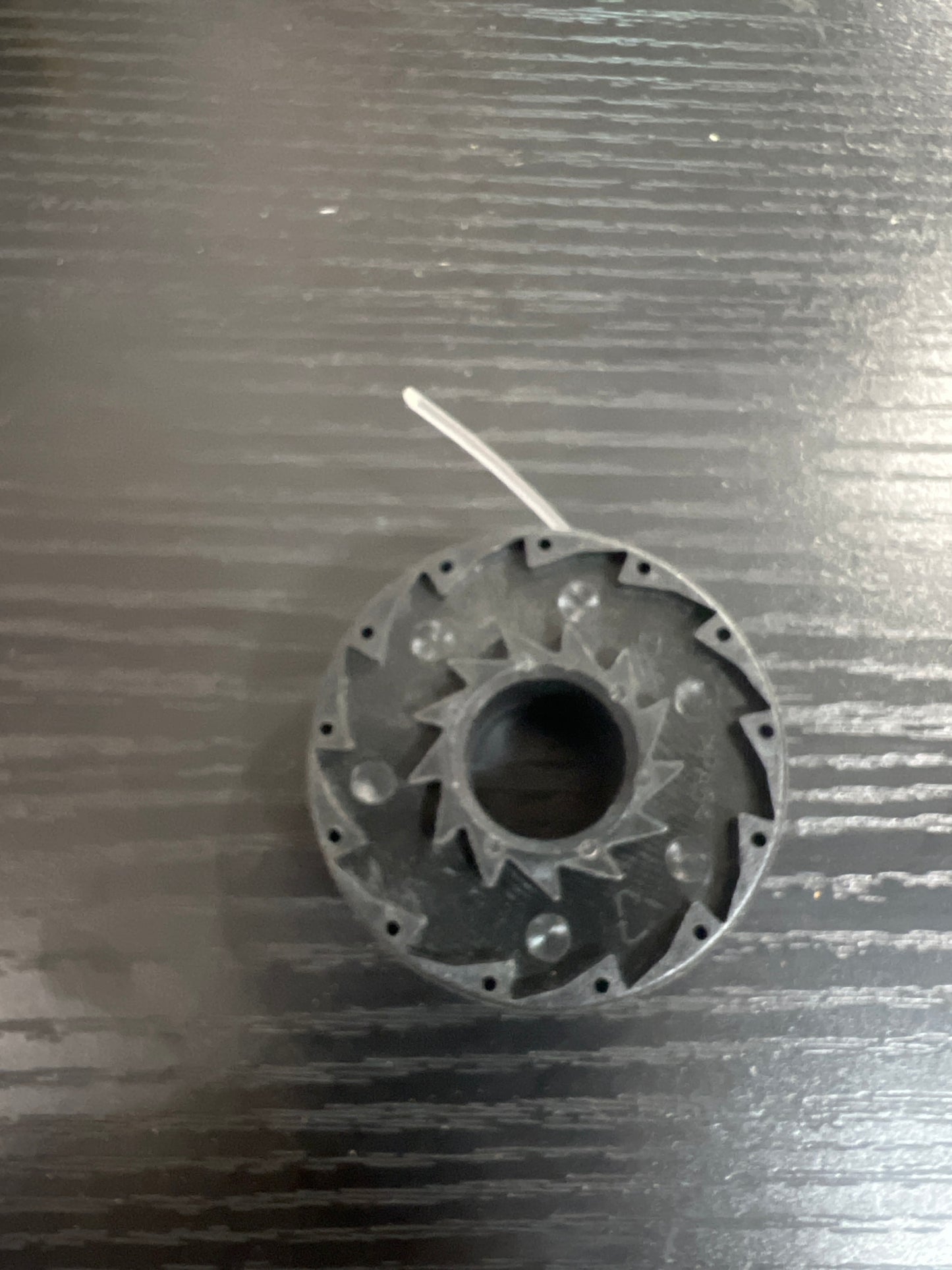 GUT074-14 CUTTING DEVICE (BLADE)